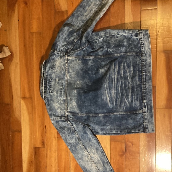Reason Jean Jacket - Picture 2 of 7